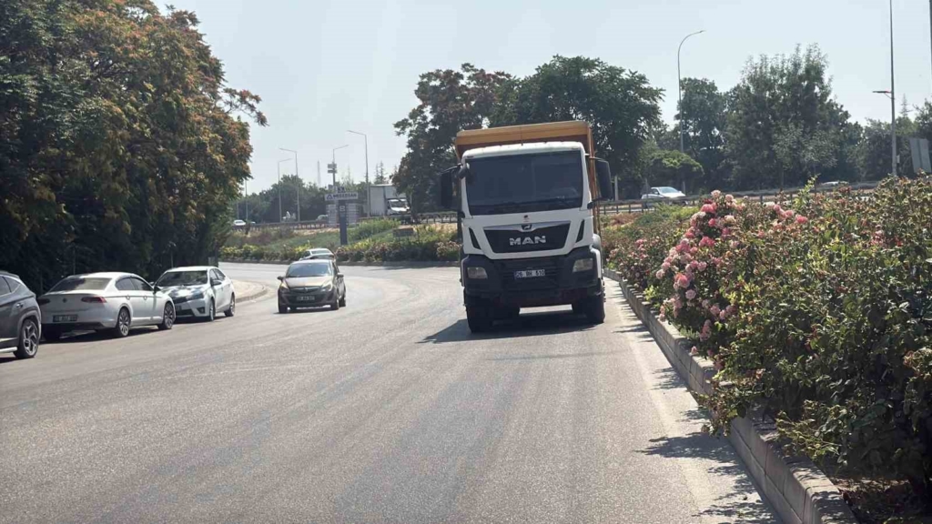 Eskişehir’de moloz dökme gerginliği kovalamacayla bitti: 2 yaralı