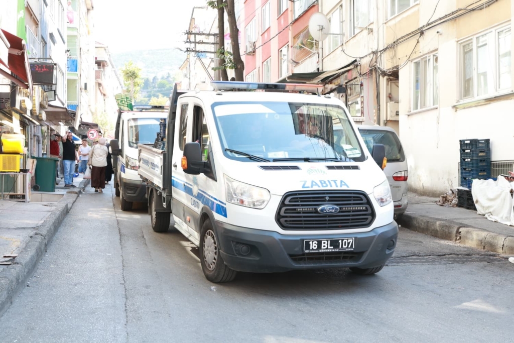 Osmangazi Belediyesi kaldırım işgallerine fırsat vermiyor