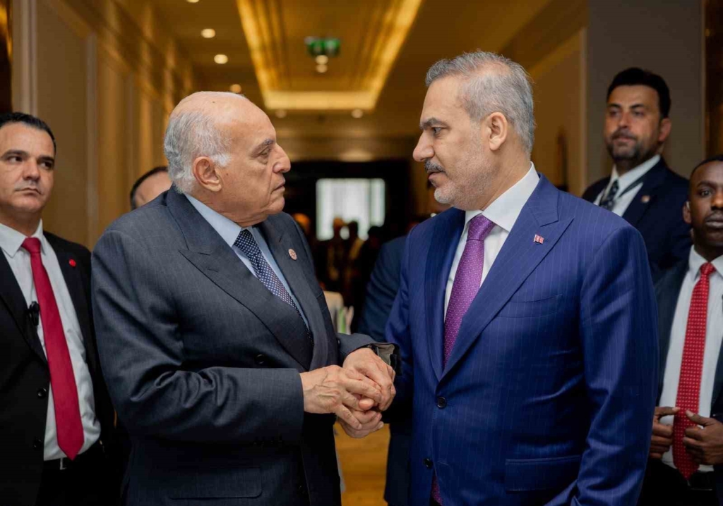 Bakan Fidan, Cezayirli mevkidaşı Attaf ile görüştü