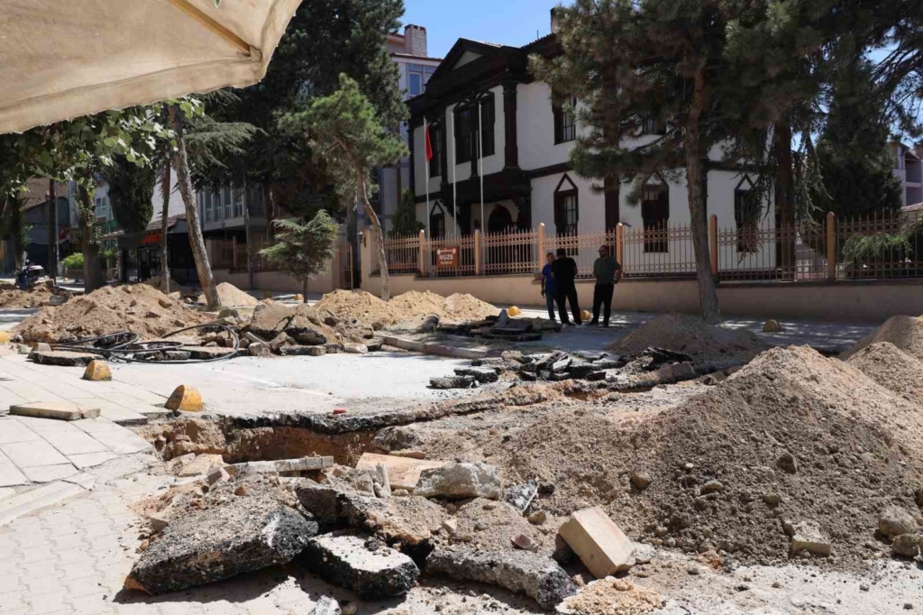 Bilecik’te yeni içme suyu hattına 400 abone bağlandı
