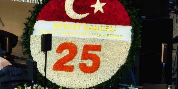 MHP Genel Başkanı Bahçeli’den AK Parti’nin 25. kuruluş yıl dönümüne özel çelenk