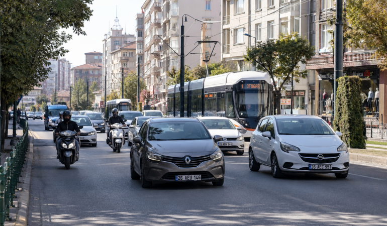 Eskişehir’de Kaç Araç Var? Otomobil ve Motosiklet Sayısındaki Değişim