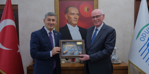 Azerbaycan Heyetinden Kazım Kurt’a Ziyaret