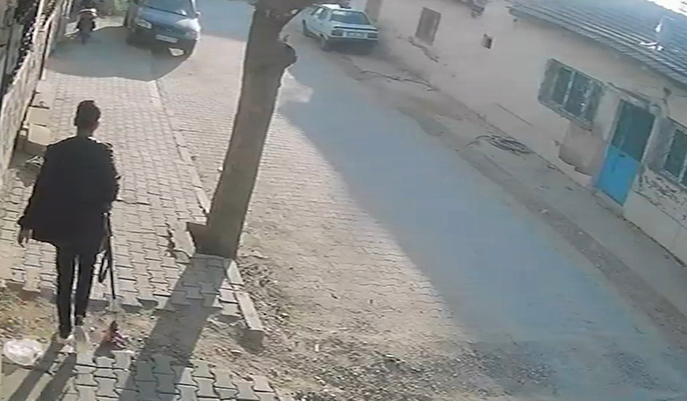 Manisa’da Okul Önünde Silahlı Saldırı: 10 Öğrenci Yaralı