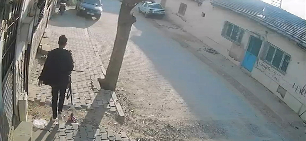 Manisa’da Okul Önünde Silahlı Saldırı: 10 Öğrenci Yaralı