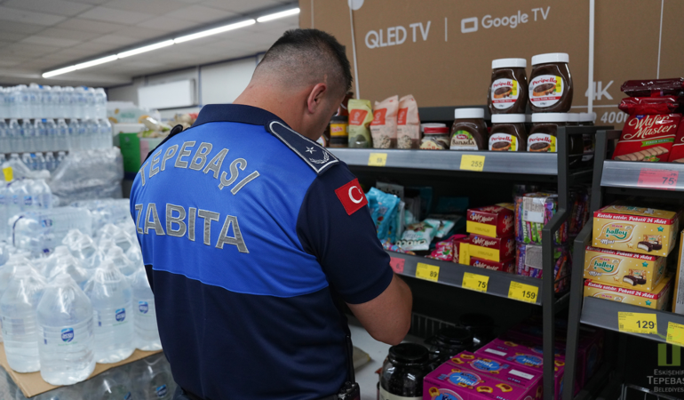 Tepebaşı’nda Marketlere Fiyat ve Tarih Denetimi