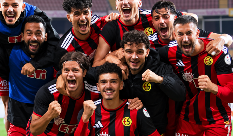Eskişehirspor’dan Balıkesirspor’a 7-1’lik Fark