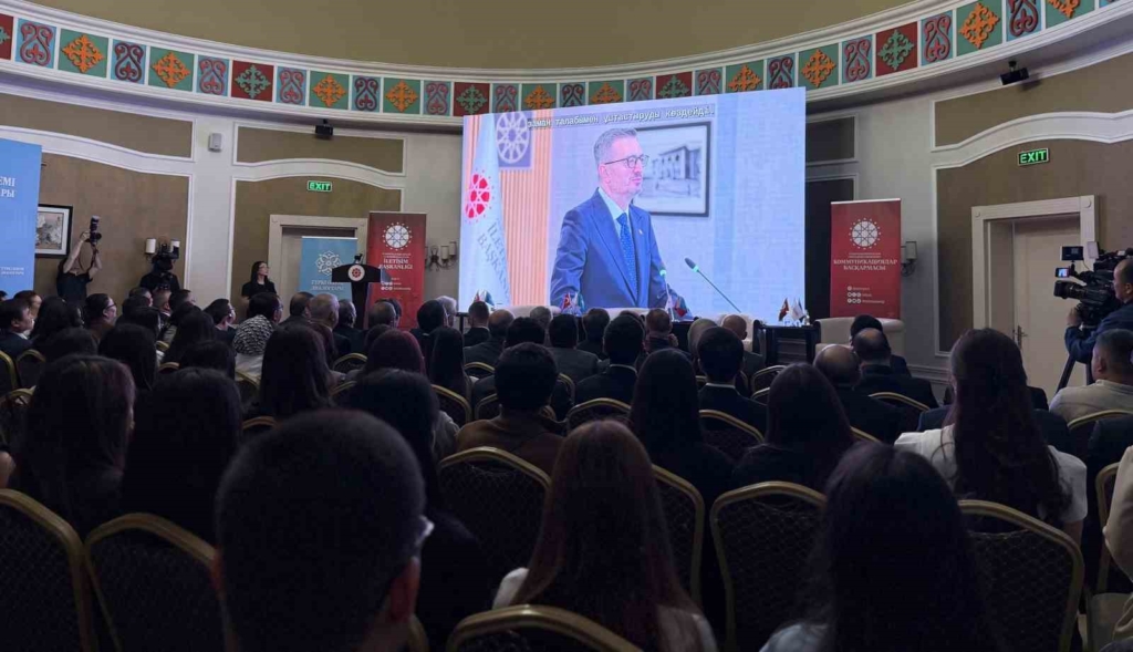 Astana’da "Türk dünyası diyalogları" paneli gerçekleştirildi