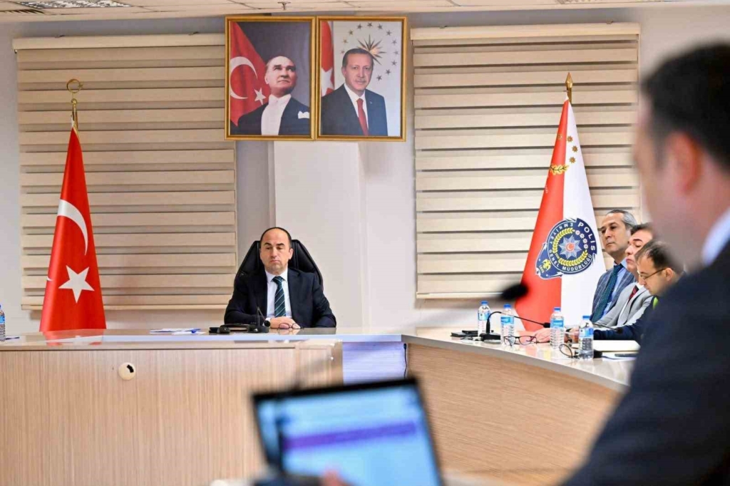 Eskişehir’de emniyetin asayiş ve güvenlik toplantısı