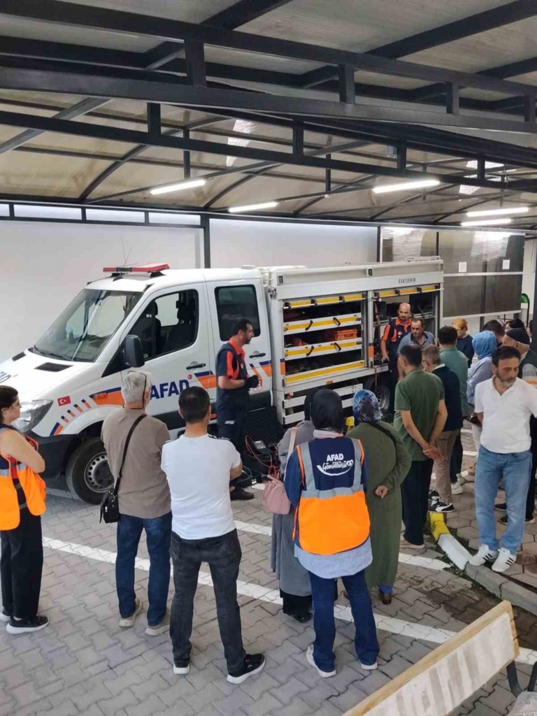 Şirintepe Mahallesi’nde Destek AFAD Gönüllü eğitimi gerçekleştirildi