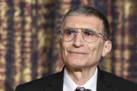 Azerbaycan’dan Türk bilim insanı Aziz Sancar’a "Şöhret Nişanı"