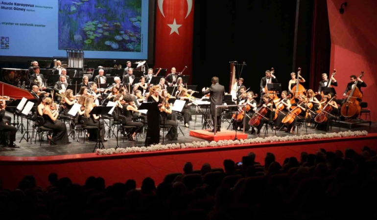 Eskişehir Senfoni Orkestrası yeni sezonu opera eserleriyle açtı