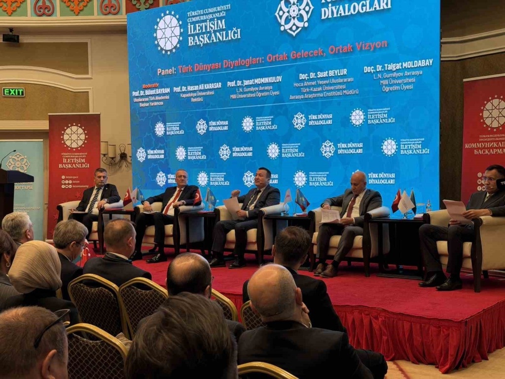 Astana’da "Türk dünyası diyalogları" paneli gerçekleştirildi