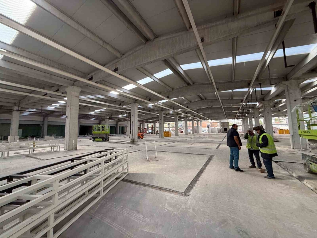 Eskişehir Kurtuluş Kapalı Pazar Yeri’nde fiziki gerçekleşme yüzde 75’e ulaştı