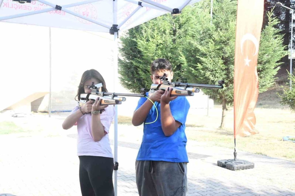 Eskişehir’de Gençlik Yaz Kulübü Kapanış Şenliği düzenlendi