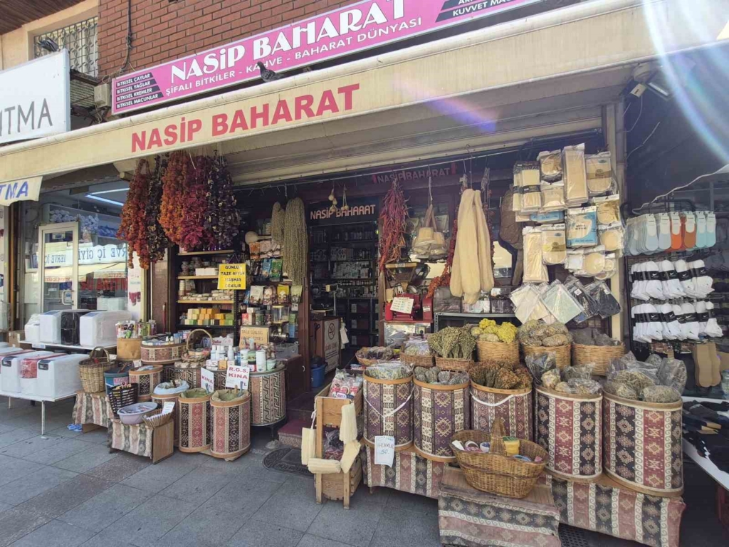 Aktardan mevsim geçişlerinde bağışıklığı güçlendiren doğal ürün tavsiyeleri