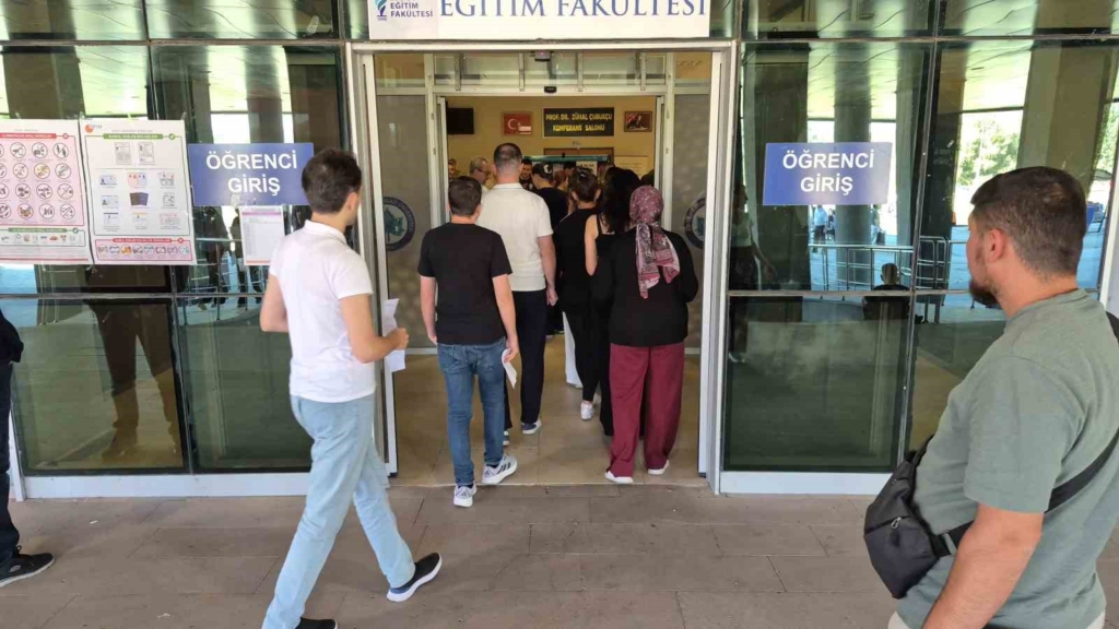 Eskişehir’de KPSS’nin 3’üncü oturumu başladı
