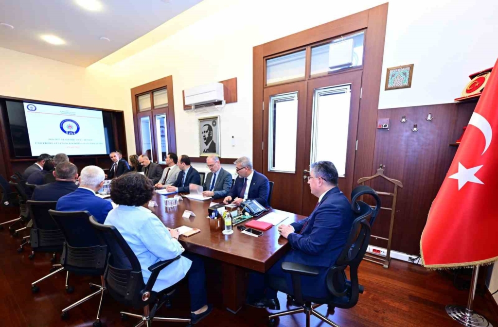 Eskişehir’de üniversitelerde huzur ve güvenliğin sağlanmasına yönelik toplantı yapıldı
