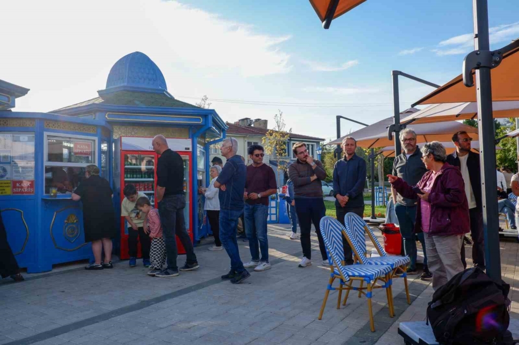 ’İskele 26’ birinci yaşını kutladı