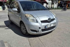 Eskişehir’de otomobille çarpışan motosiklet sürücüsü yaralandı