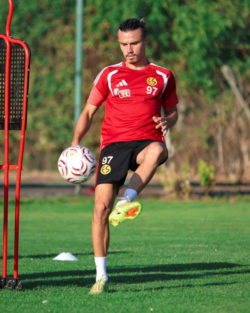 Eskişehirspor, sezonun ilk maçına hazırlanıyor