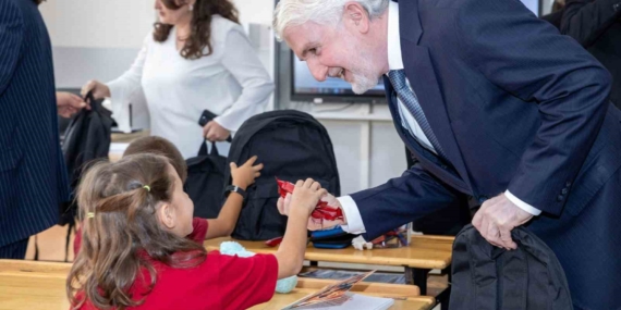 TEI, Mahmudiye’de 800’ün üzerinde öğrenciye kırtasiye desteği