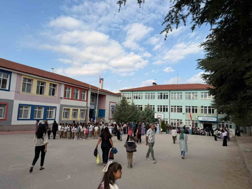 Sivrihisar’da yeni eğitim yılı heyecanı