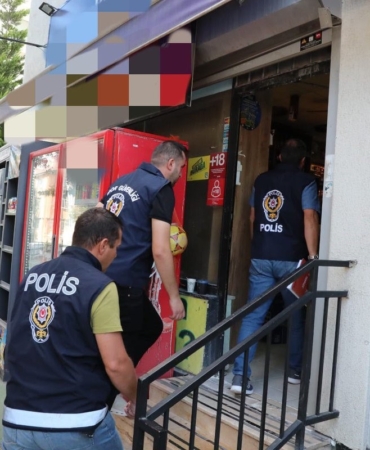 Eskişehir’de polis ekiplerinden geniş çaplı okul çevresi ve servis denetimi