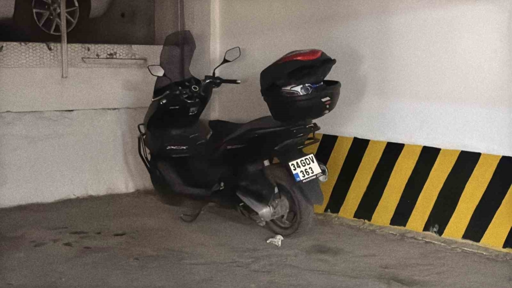Polisten kaçtıları motosikleti otoparka park ettiler; 400 bin TL cezadan kaçamadılar