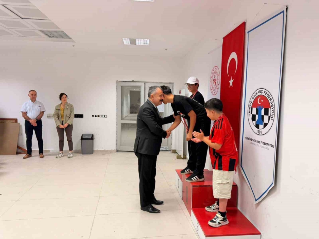 10. Bizim Çocuklar Satranç Şampiyonası Eskişehir İl Elemeleri yapıldı