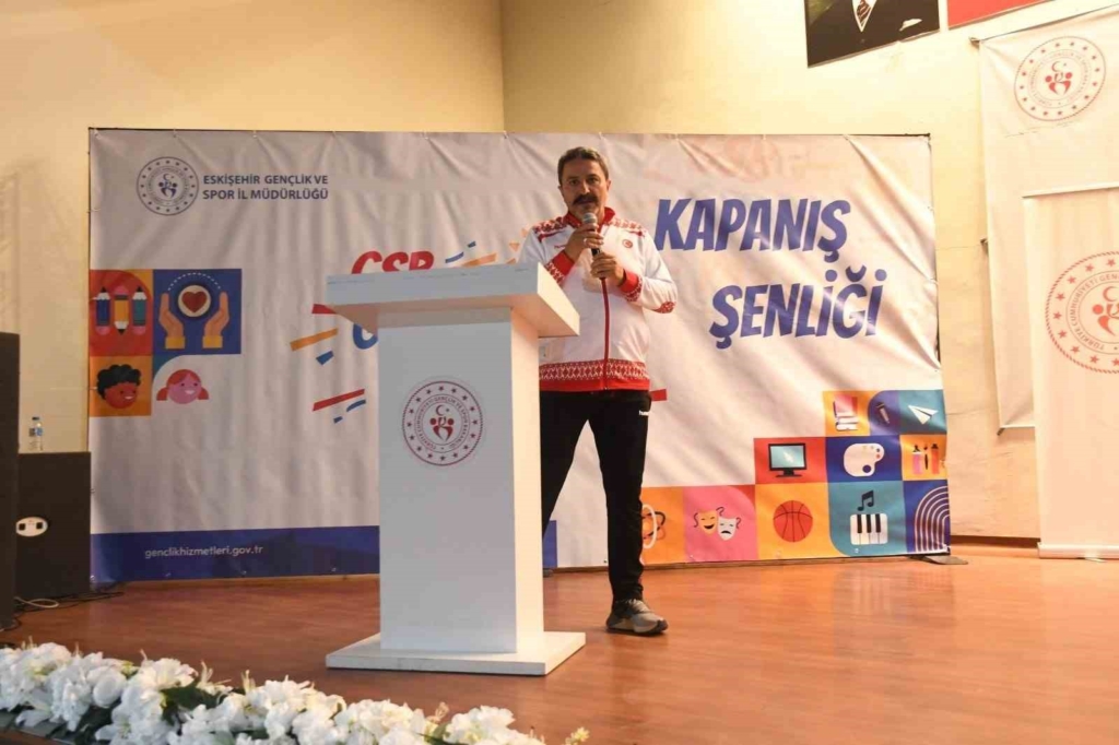 Eskişehir’de Gençlik Yaz Kulübü Kapanış Şenliği düzenlendi