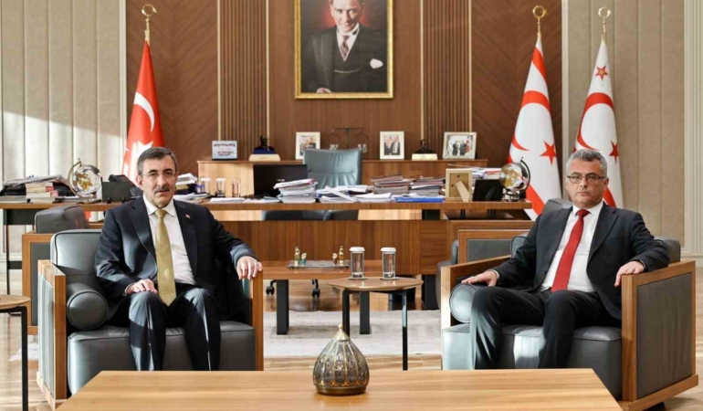 Yılmaz, KKTC Cumhurbaşkanı Erhürman ile görüştü