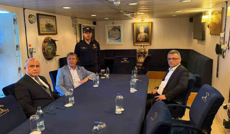 Erhürman, Girne açıklarındaki aramayı TCG Işın’da takip etti