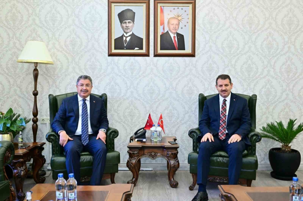 Millî Savunma Bakan Yardımcısı Ayhan, Vali Yılmaz’ı ziyaret etti