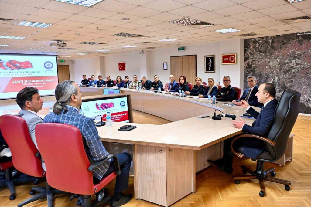 Eskişehir’de emniyetin asayiş ve güvenlik toplantısı