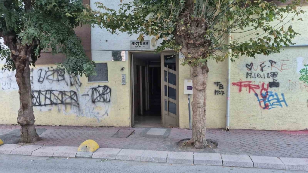 Eskişehir’de apartman deposunda şüpheli ölüm