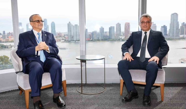 Erhürman, New York’ta İİT Genel Sekreteri Ahmed ile görüştü
