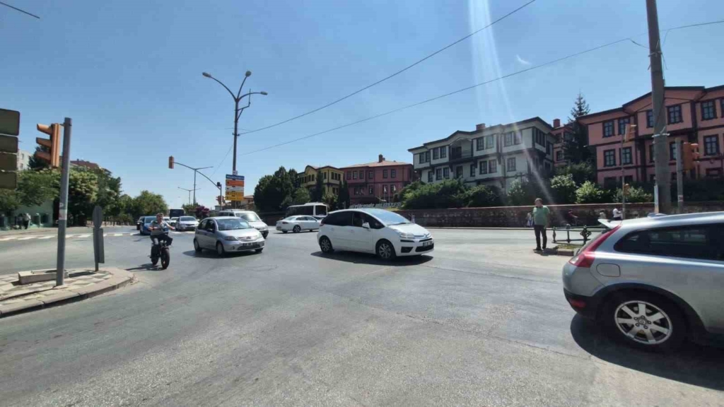 Araba kiralamalarda yeni dönemden esnaf memnun