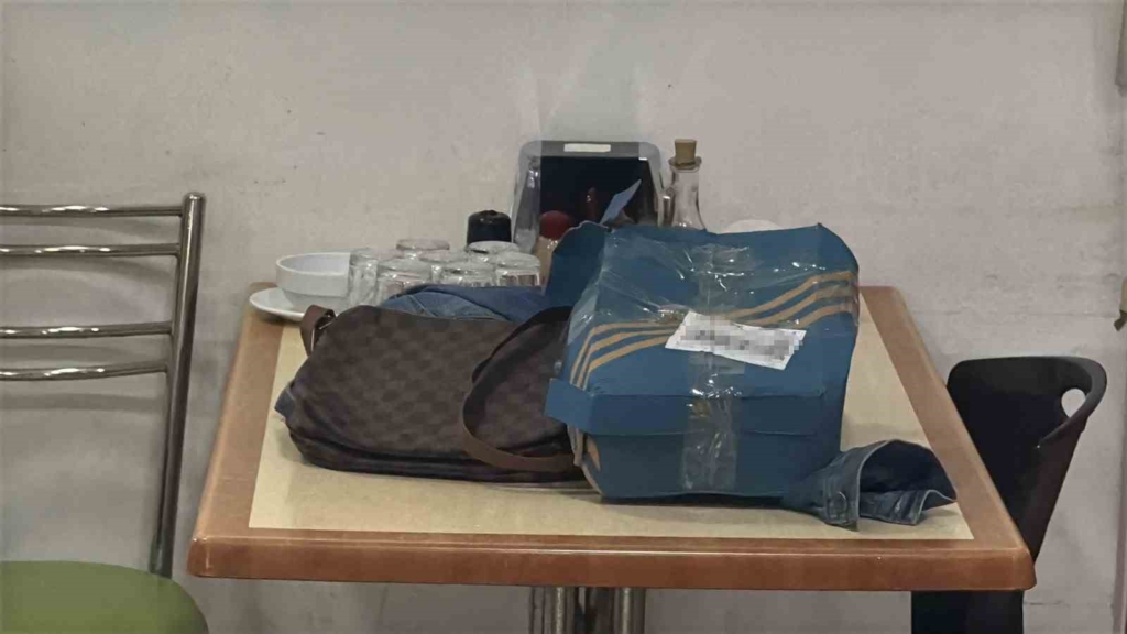 İnternetten tabak sipariş etti, gelenlere şaştı kaldı