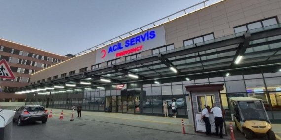 Eskişehir’de evde baygın bulunan yaşlı çift hastaneye kaldırıldı
