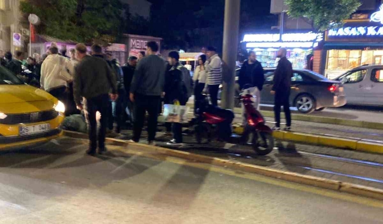 Eskişehir’de motosiklet çarpan yayanın hayati tehlikesi sürüyor