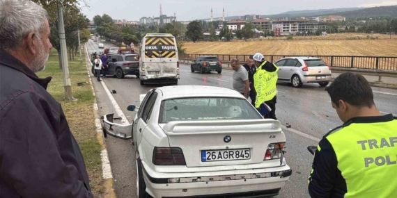 Eskişehir’de 7 araçlı kazada bir sürücü yaralandı