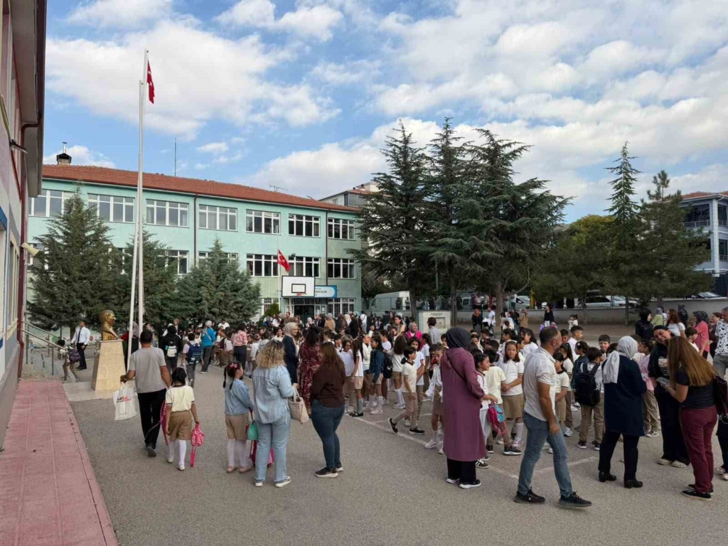 Sivrihisar’da yeni eğitim yılı heyecanı
