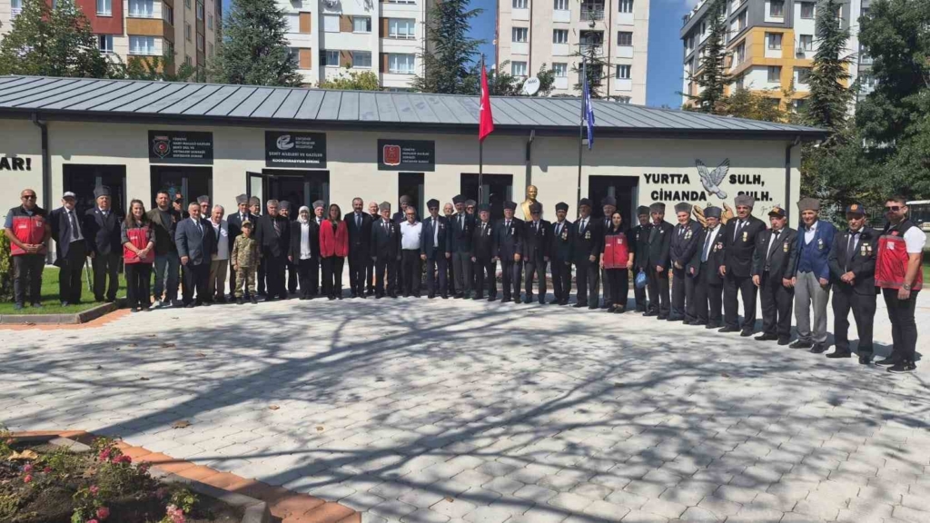 İl Müdürü Bayrak’tan Gaziler Günü’nde anlamlı ziyaret