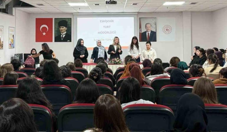 Eskişehir’de GSB yurtlarına yeni yerleşen öğrencilere bilgilendirme
