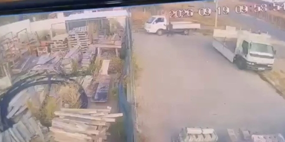 Eskişehir’de kamyonetin altında kalan sürücü öldü