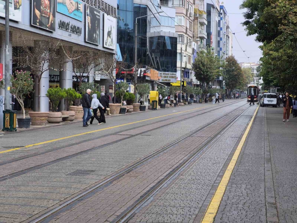 Eskişehir’de sağanak yağış etkili oldu