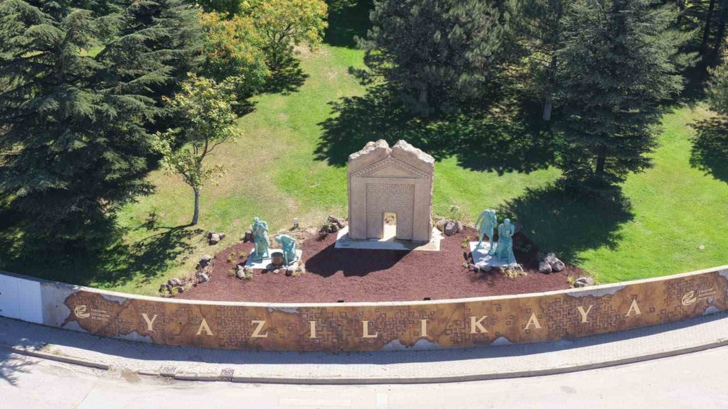 Eskişehir’in Frig mirası Babalar Parkı’nda hayat buldu