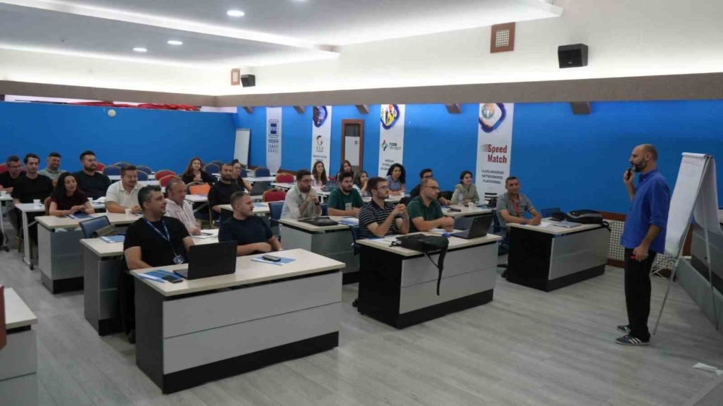 Eskişehir’de ’Yapay Zeka ile Veri Analizi Eğitimi’ düzenlendi