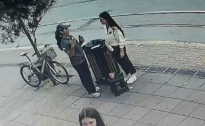 Çöp kutusunun üzerinde unutulan telefon 4 dakikada çalındı